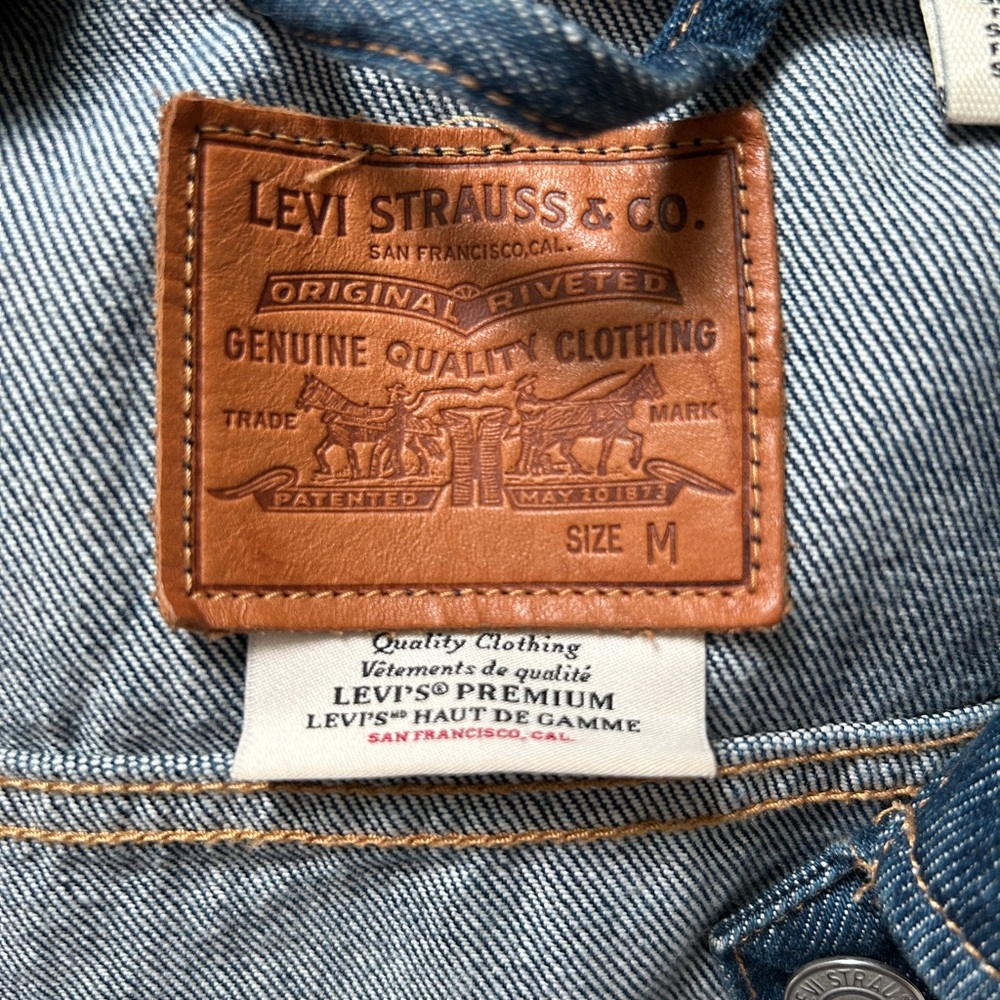 Levi's Blue Jean Jacket - Picture 6 of 6